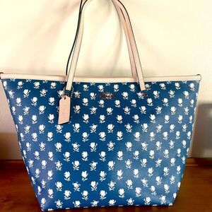 Coach Tote